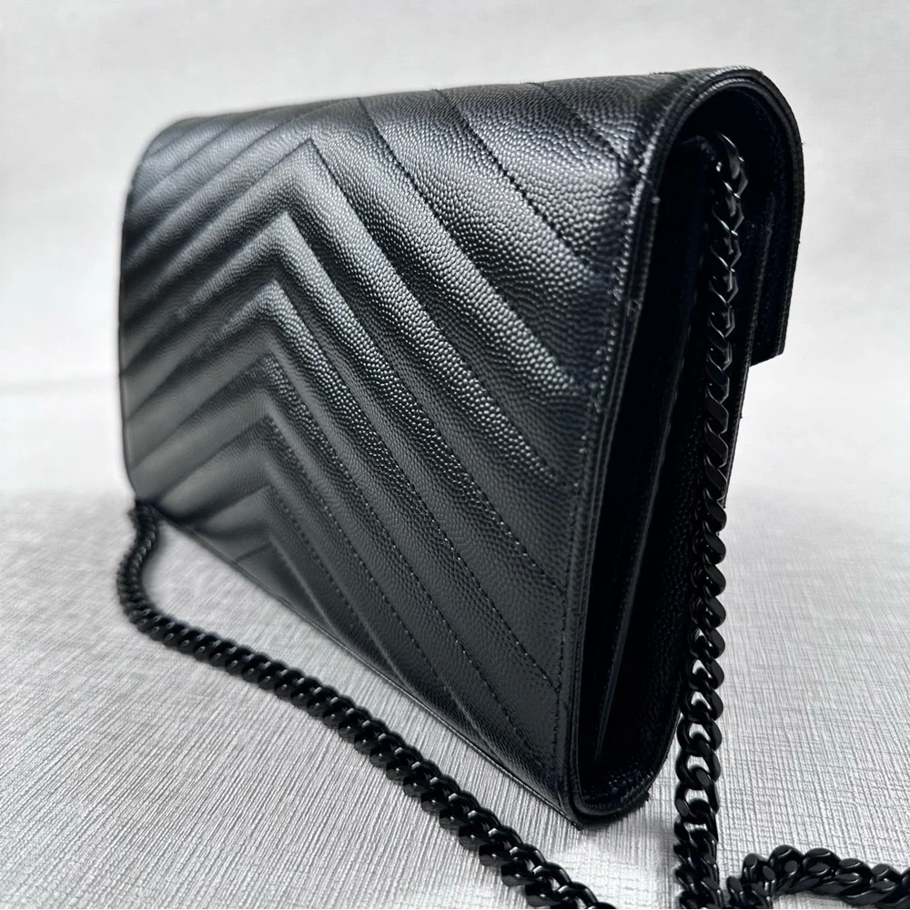 Saint Laurent Grain De Poudre Matelasse Chevron Monogram Monochrome - Picture 4 of 7